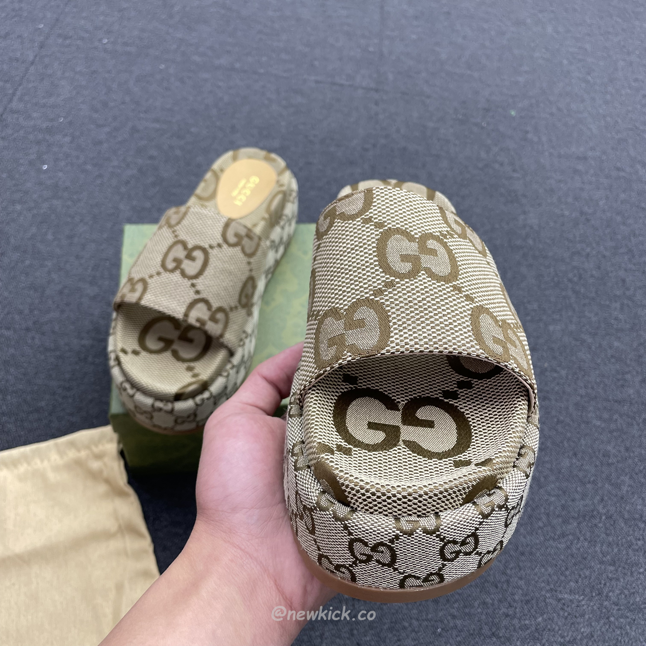 Gucci Angelina Platform 55 Mm Sandal Greybetis Mlamour Canberra 623212 Uko00 2580 (10) - www.newkick.org Gucci Angelina Platform 55 Mm Sandal Greybetis Mlamour Canberra 623212 Uko00 2580 (10) - www.newkick.org