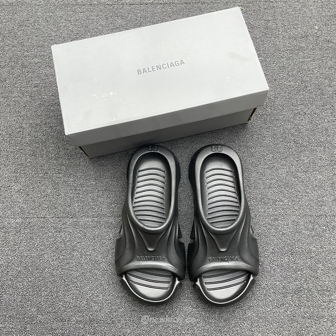 Balenciaga Mold Slide Sandal Black Beige 653874w3ce21000 (20) - www.newkick.vip Balenciaga Mold Slide Sandal Black Beige 653874w3ce21000 (20) - www.newkick.vip