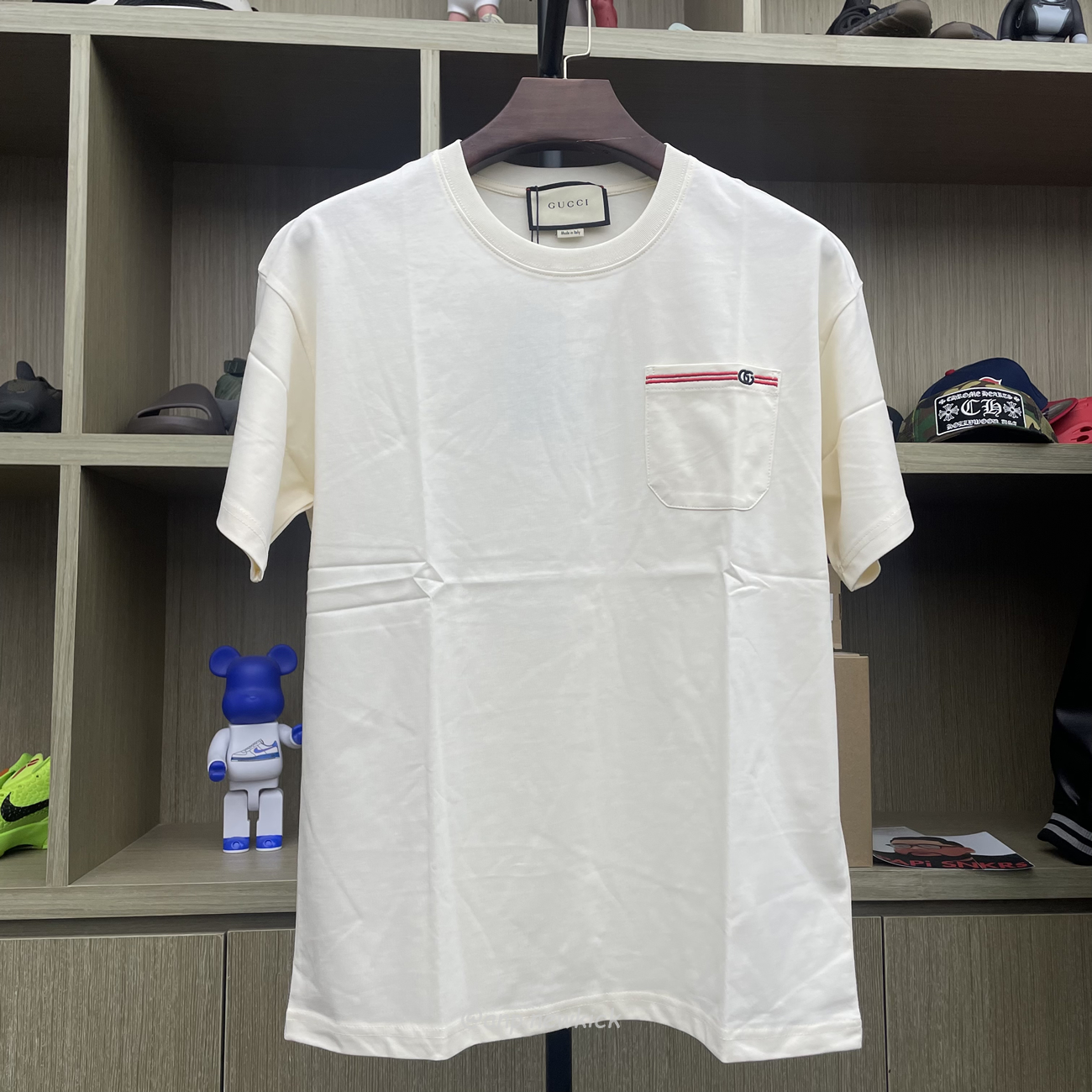 Gucci Xjdvi Emrboidery T Shirt White 673710 (4) - www.newkick.org Gucci Xjdvi Emrboidery T Shirt White 673710 (4) - www.newkick.org