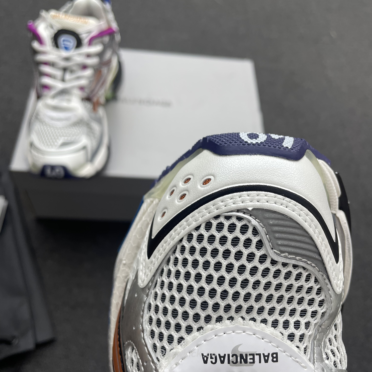 Balenciaga Runner Multicolor 677403w3rb68123 (12) - www.newkick.vip Balenciaga Runner Multicolor 677403w3rb68123 (12) - www.newkick.vip