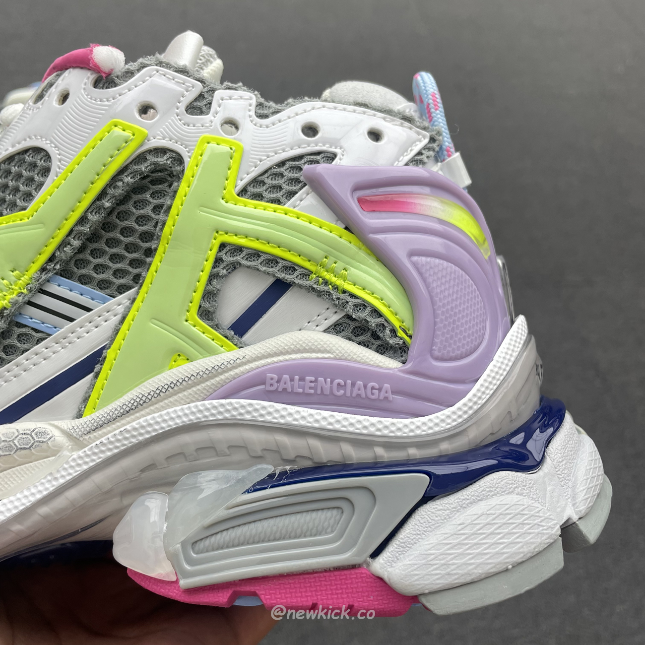 Balenciaga Runner Leather Free Grey Light Purple Neon Yellow White 677403w3rbp1745 (2) - www.newkick.vip Balenciaga Runner Leather Free Grey Light Purple Neon Yellow White 677403w3rbp1745 (2) - www.newkick.vip