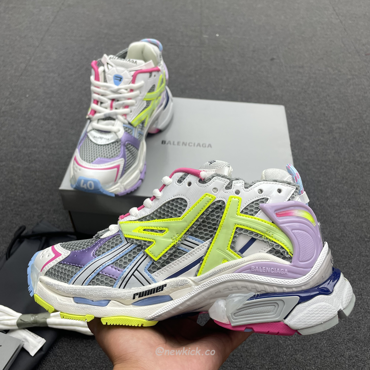 Balenciaga Runner Leather Free Grey Light Purple Neon Yellow White 677403w3rbp1745 (8) - www.newkick.vip Balenciaga Runner Leather Free Grey Light Purple Neon Yellow White 677403w3rbp1745 (8) - www.newkick.vip
