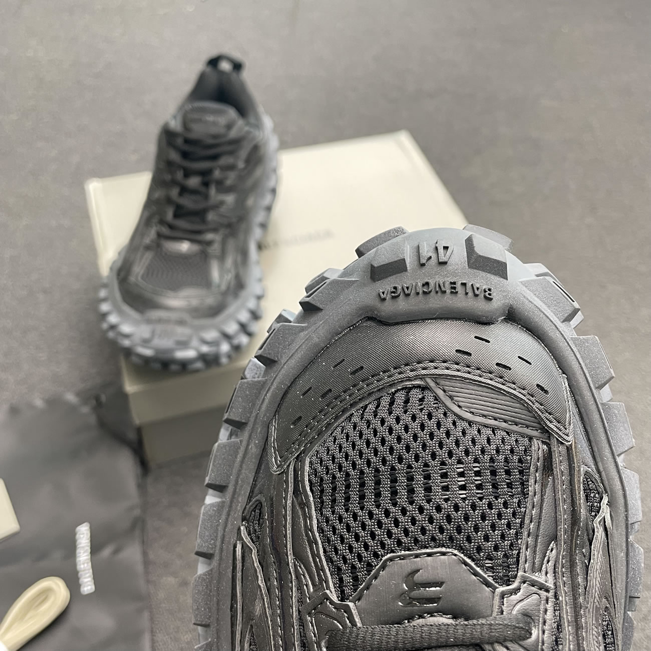 Balenciaga Defender Green Black Grey Navy Beige (12) - www.newkick.org Balenciaga Defender Green Black Grey Navy Beige (12) - www.newkick.org