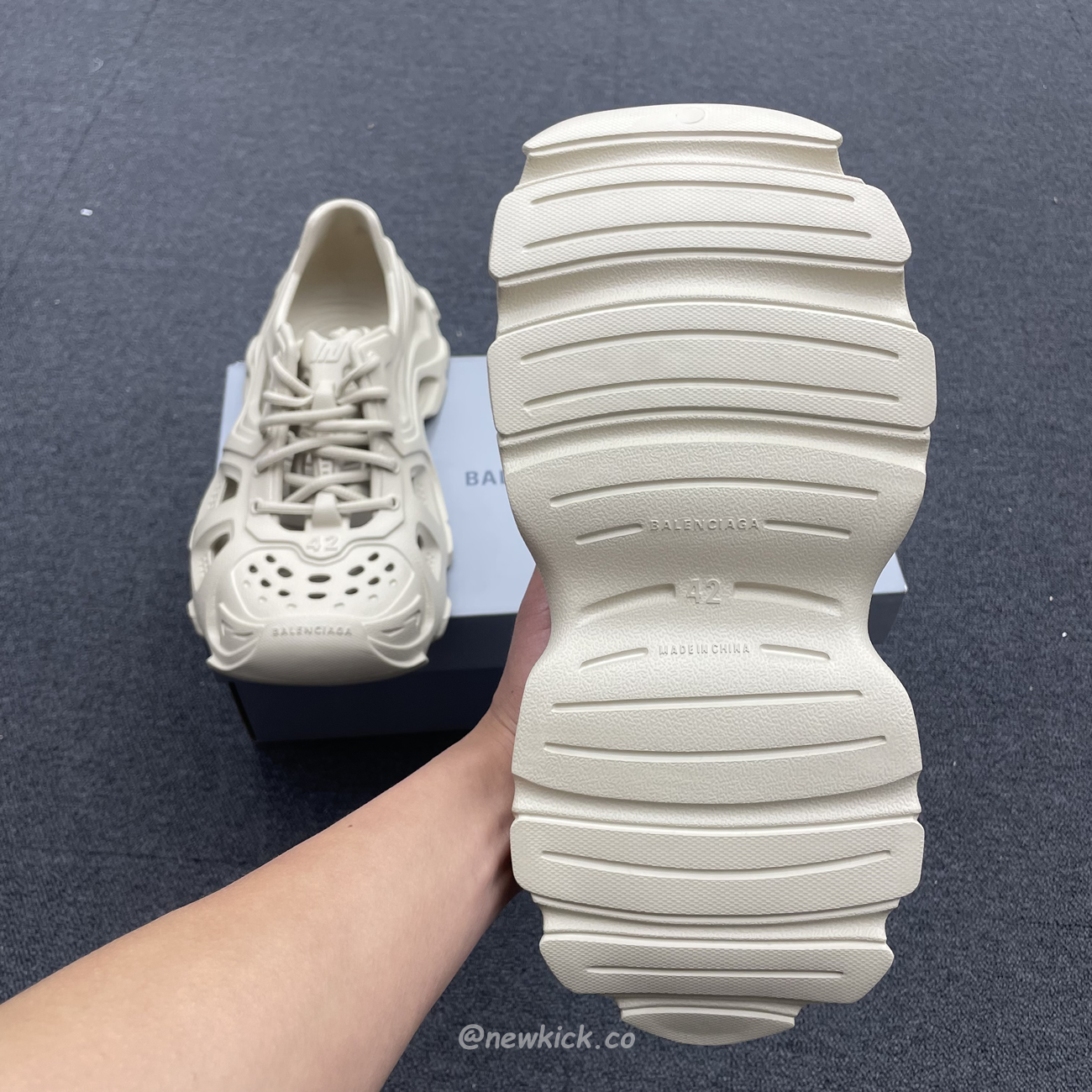 Balenciaga Hd Lace Up Black Beige (12) - www.newkick.org Balenciaga Hd Lace Up Black Beige (12) - www.newkick.org