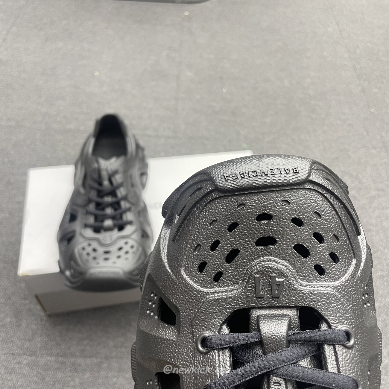 Balenciaga Hd Lace Up Black Beige (15) - www.newkick.org Balenciaga Hd Lace Up Black Beige (15) - www.newkick.org
