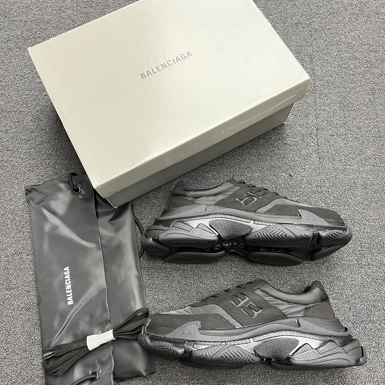 Balenciaga Triple S Nylon Black Bule 710157 W3cu1 1000 (12) - www.newkick.vip Balenciaga Triple S Nylon Black Bule 710157 W3cu1 1000 (12) - www.newkick.vip
