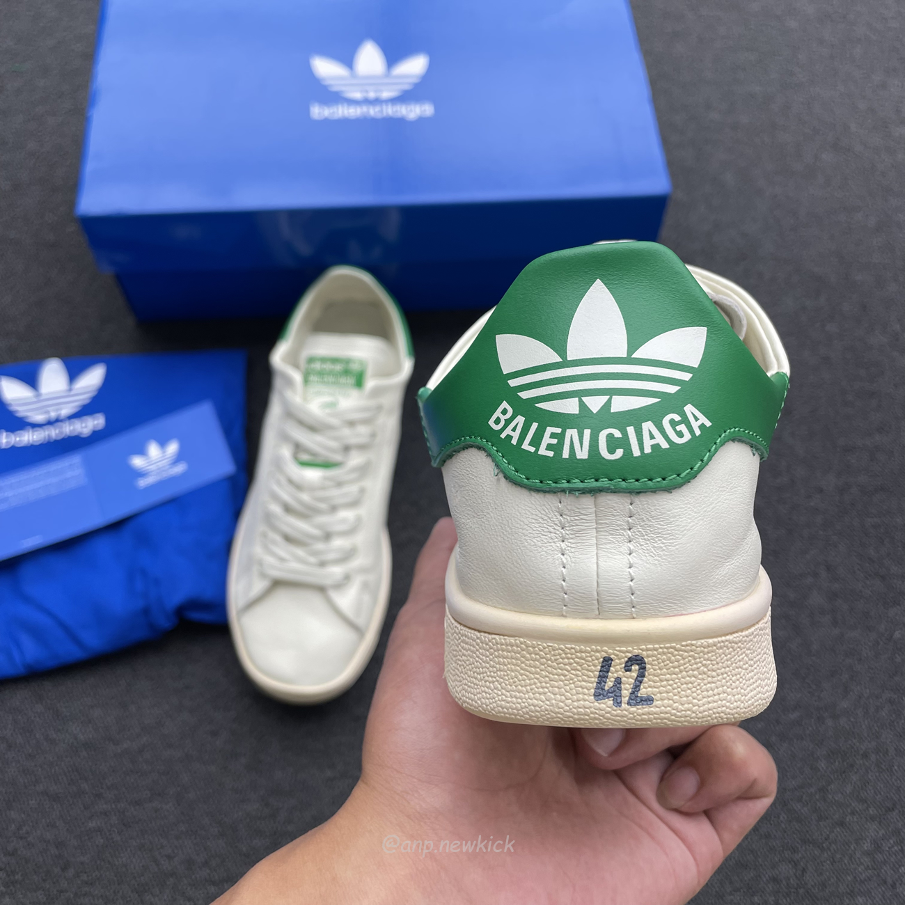 Adidas X Balenciaga Stan Smith Worn Out Off White Green 721835 Wbdv4 9703 (2) - www.newkick.vip Adidas X Balenciaga Stan Smith Worn Out Off White Green 721835 Wbdv4 9703 (2) - www.newkick.vip