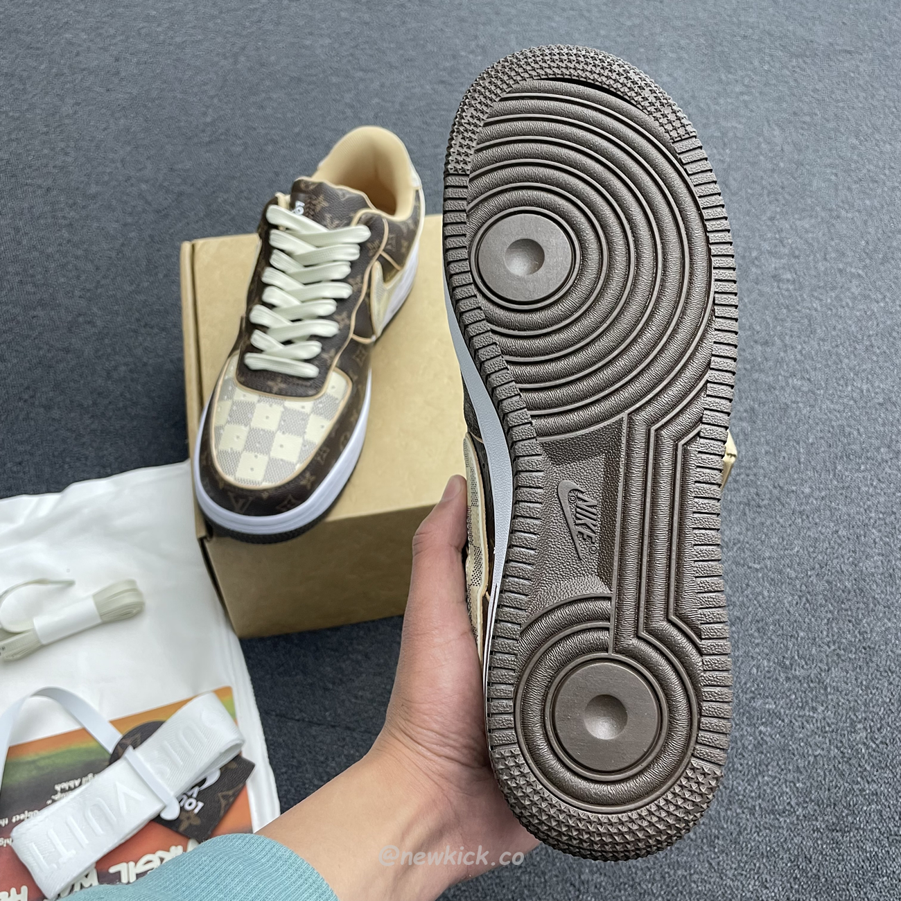 Nike Air Force 1 Low Louis Vuitton Monogram Brown Damier Azur (15) - www.newkick.org