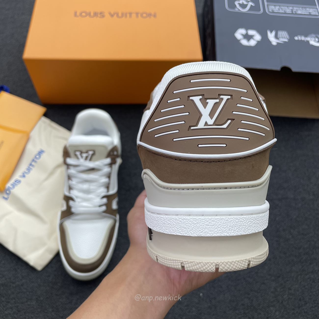 Louis Vuitton Lv Trainer White Brown Ag6u3amdbjn430 (6) - www.newkick.org
