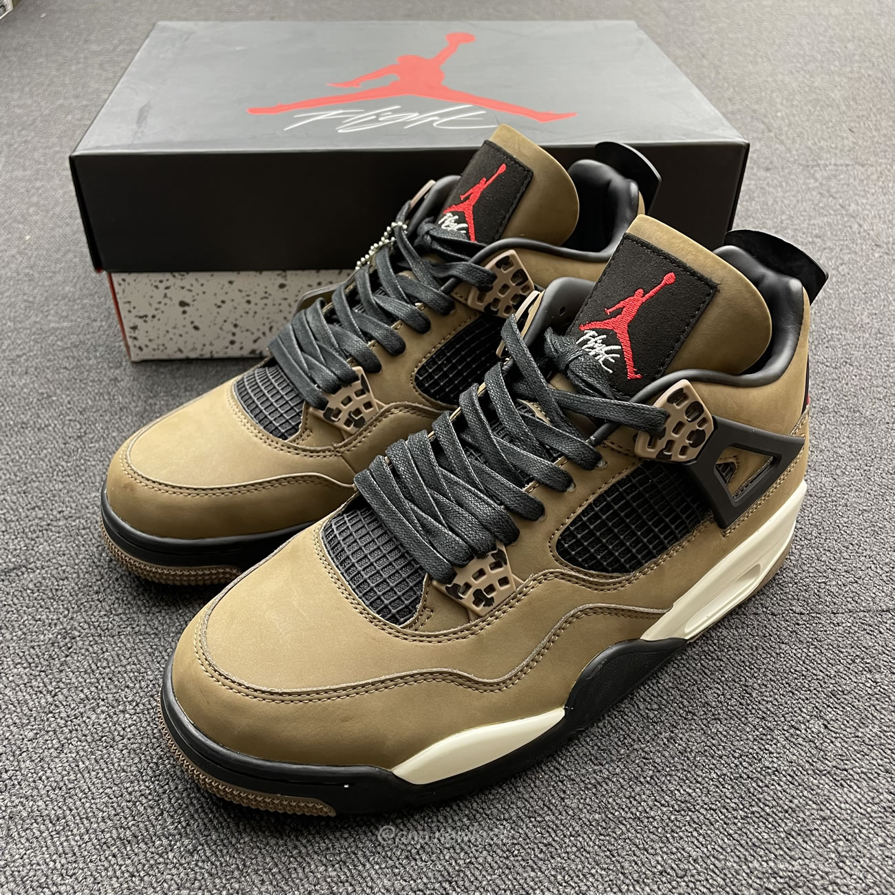 Air Jordan 4 X Travis Scott Olive Grey Black Aj4 882335 (5) - www.newkick.org Air Jordan 4 X Travis Scott Olive Grey Black Aj4 882335 (5) - www.newkick.org
