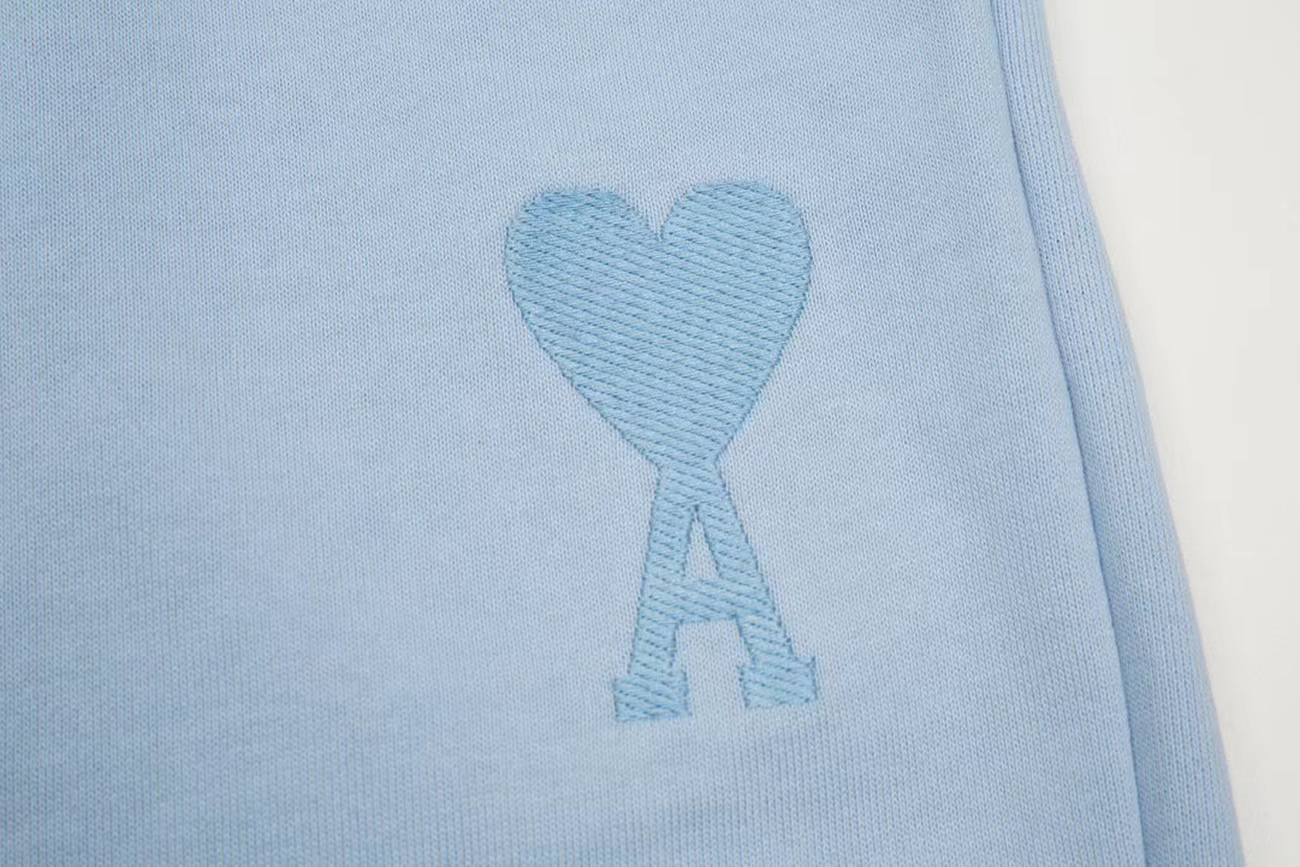 Ami Paris Logo Embroidered Sports Shorts (15) - www.newkick.org Ami Paris Logo Embroidered Sports Shorts (15) - www.newkick.org