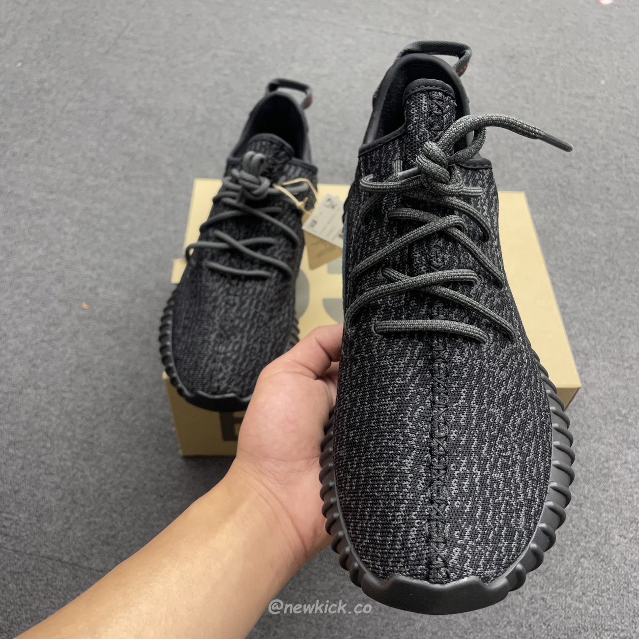 Adidas Yeezy Boost 350 Pirate Black Aq2659 (2) - www.newkick.org