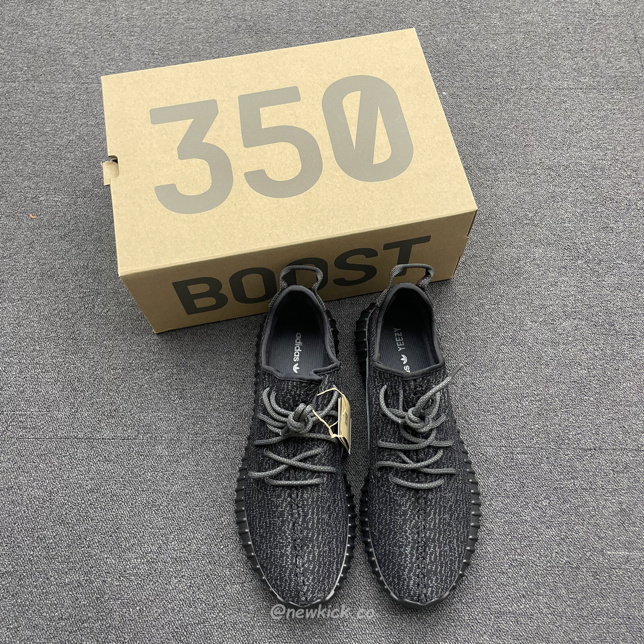 Adidas Yeezy Boost 350 Pirate Black Aq2659 (8) - www.newkick.org
