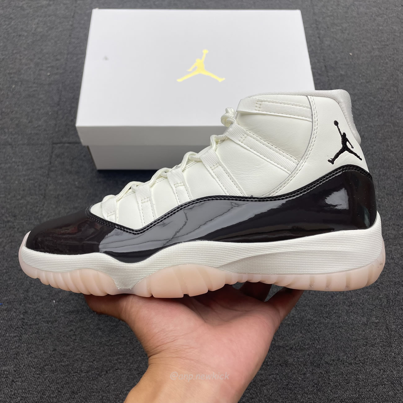 Air Jordan 11 Retro Neapolitan Ar0715 101 (2) - www.newkick.org Air Jordan 11 Retro Neapolitan Ar0715 101 (2) - www.newkick.org