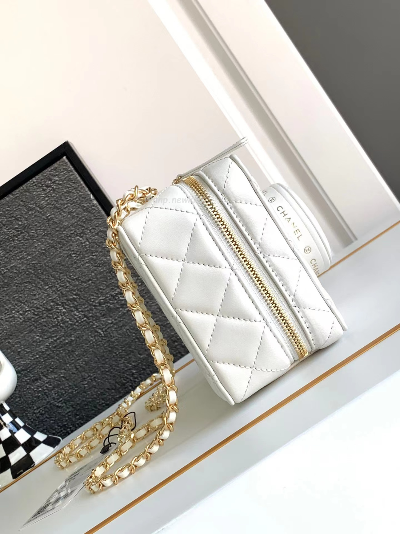 Chanel Camera Bag Lambskin White As4817 B16255 10601 (4) - www.newkick.vip Chanel Camera Bag Lambskin White As4817 B16255 10601 (4) - www.newkick.vip