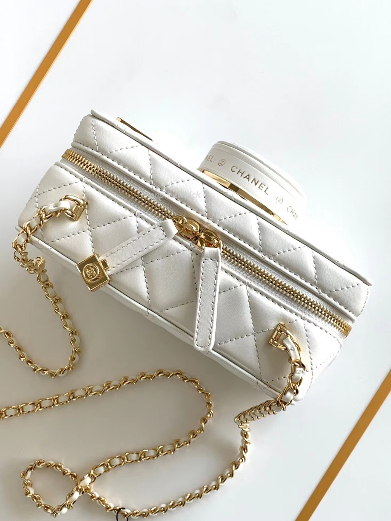 Chanel Camera Bag Lambskin White As4817 B16255 10601 (7) - www.newkick.vip Chanel Camera Bag Lambskin White As4817 B16255 10601 (7) - www.newkick.vip