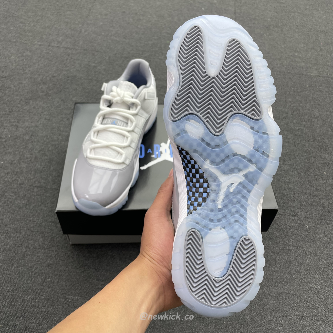 Air Jordan 11 Retro Low Cement Grey Av2187 140 (15) - www.newkick.org