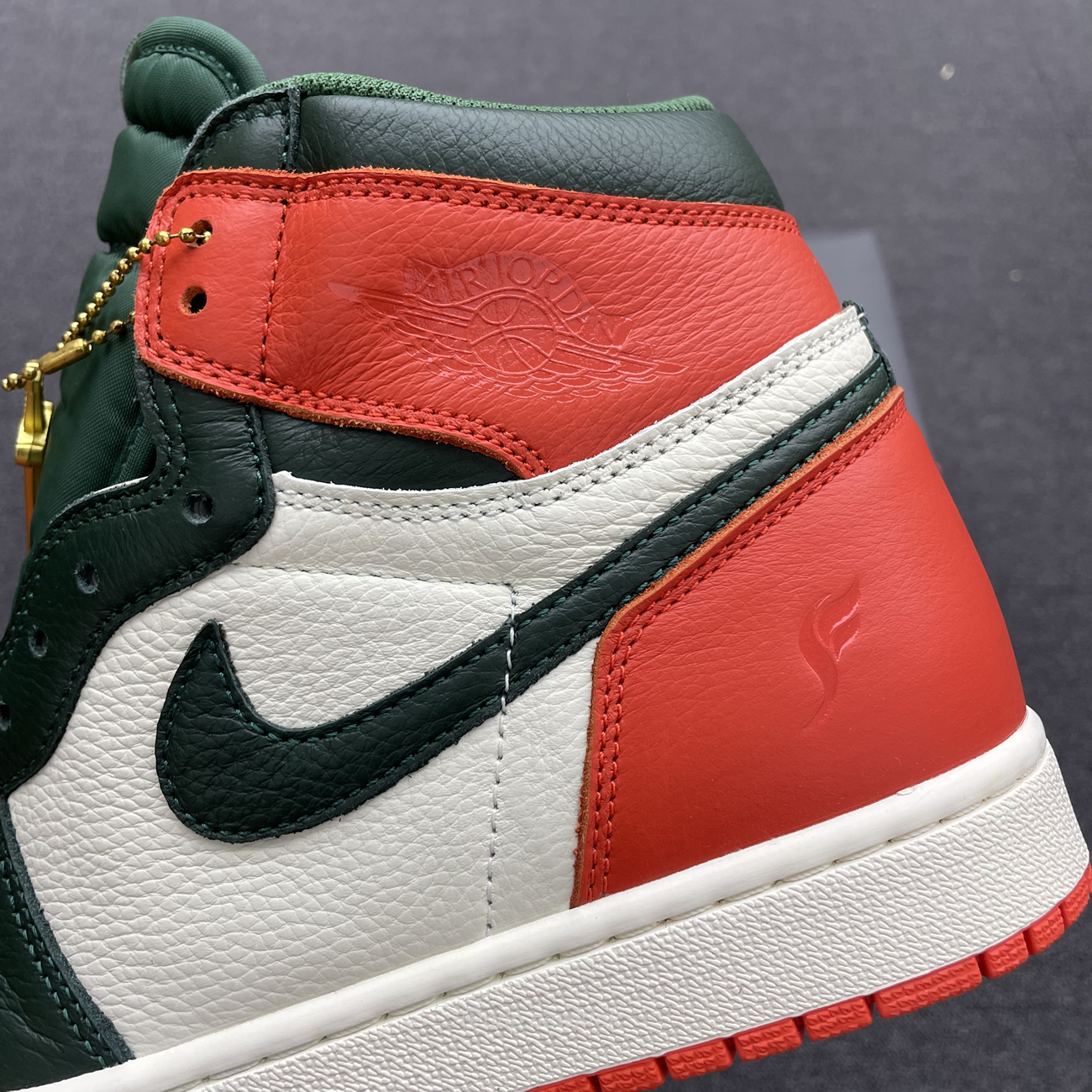 Air Jordan 1 Retro High Solefly Art Basel Sail Av3905 138 (9) - www.newkick.org Air Jordan 1 Retro High Solefly Art Basel Sail Av3905 138 (9) - www.newkick.org