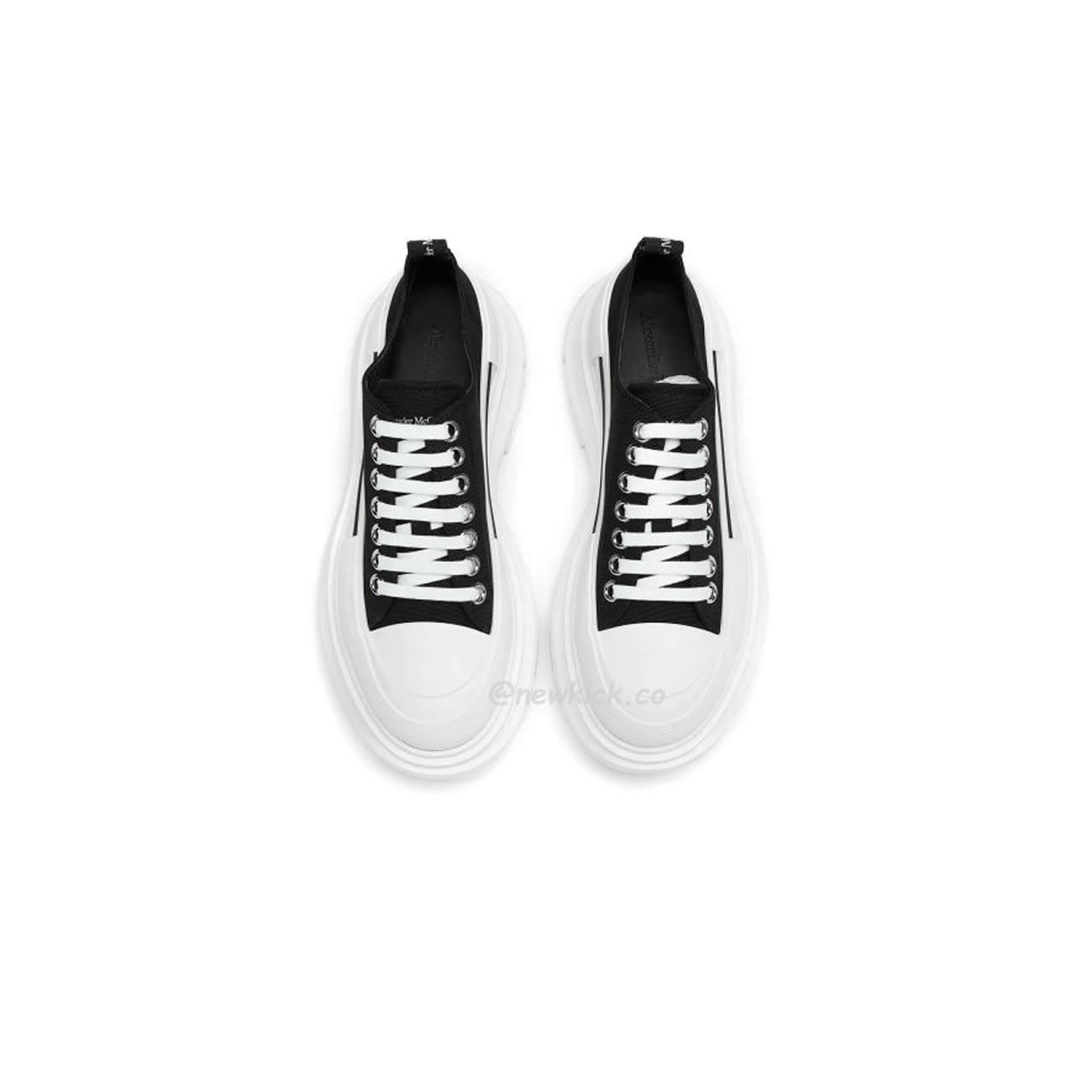 Alexander Mcqueen Tread Slick Low Lace Up Black White (5) - www.newkick.org Alexander Mcqueen Tread Slick Low Lace Up Black White (5) - www.newkick.org