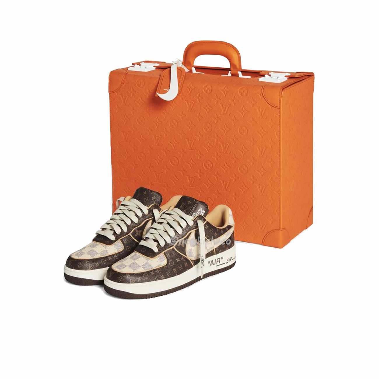 Nike Air Force 1 Low Louis Vuitton Monogram Brown Damier Azur (3) - www.newkick.org Nike Air Force 1 Low Louis Vuitton Monogram Brown Damier Azur (3) - www.newkick.org