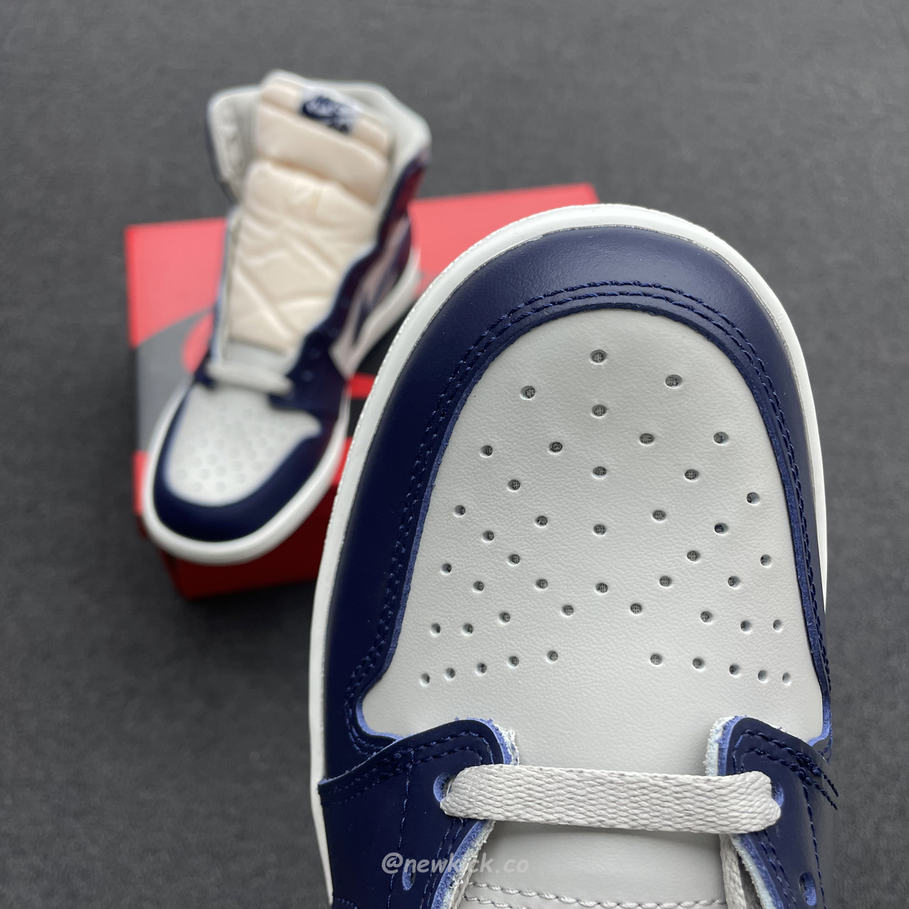 Air Jordan 1 Retro High 85 Georgetown Bq4422 400 (7) - www.newkick.org Air Jordan 1 Retro High 85 Georgetown Bq4422 400 (7) - www.newkick.org