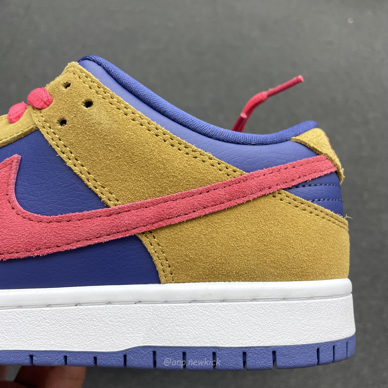 Nike Sb Dunk Low Reverse Papa Bear Bq6817 700 (5) - www.newkick.org Nike Sb Dunk Low Reverse Papa Bear Bq6817 700 (5) - www.newkick.org