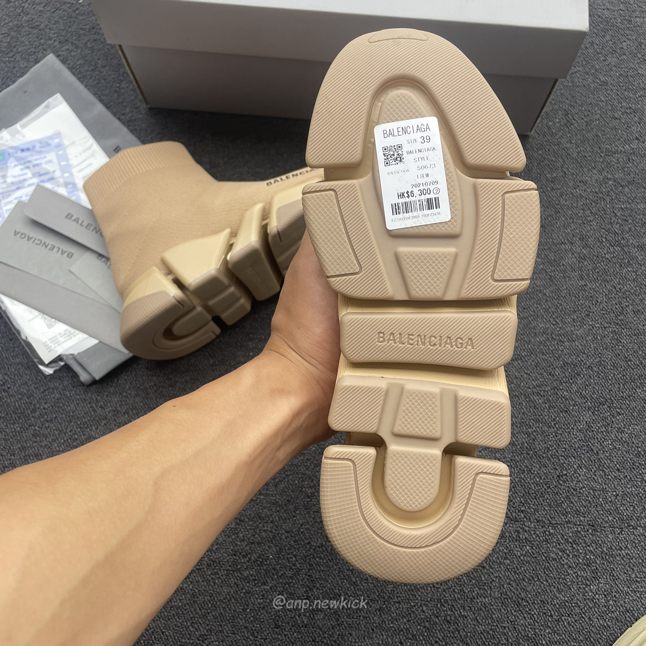 Balenciaga Speed 2.0 Beige Knit Sole Sock Sneakers (4) - www.newkick.vip Balenciaga Speed 2.0 Beige Knit Sole Sock Sneakers (4) - www.newkick.vip