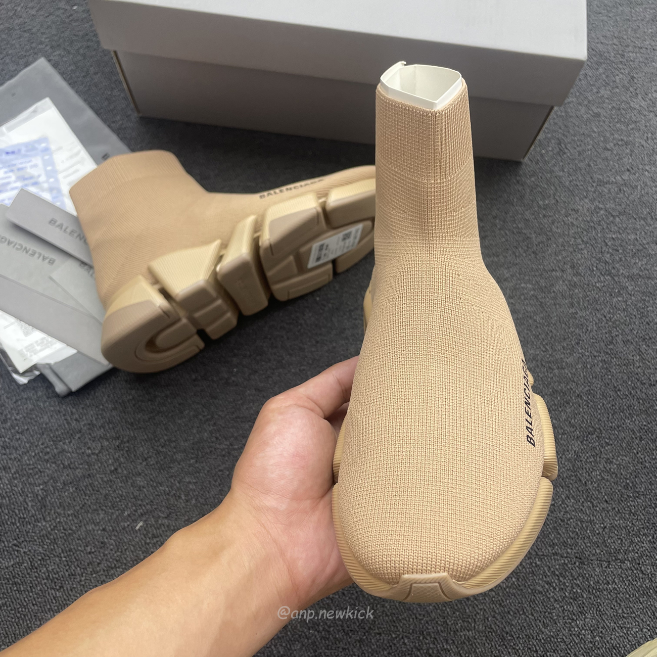 Balenciaga Speed 2.0 Beige Knit Sole Sock Sneakers (9) - www.newkick.vip Balenciaga Speed 2.0 Beige Knit Sole Sock Sneakers (9) - www.newkick.vip