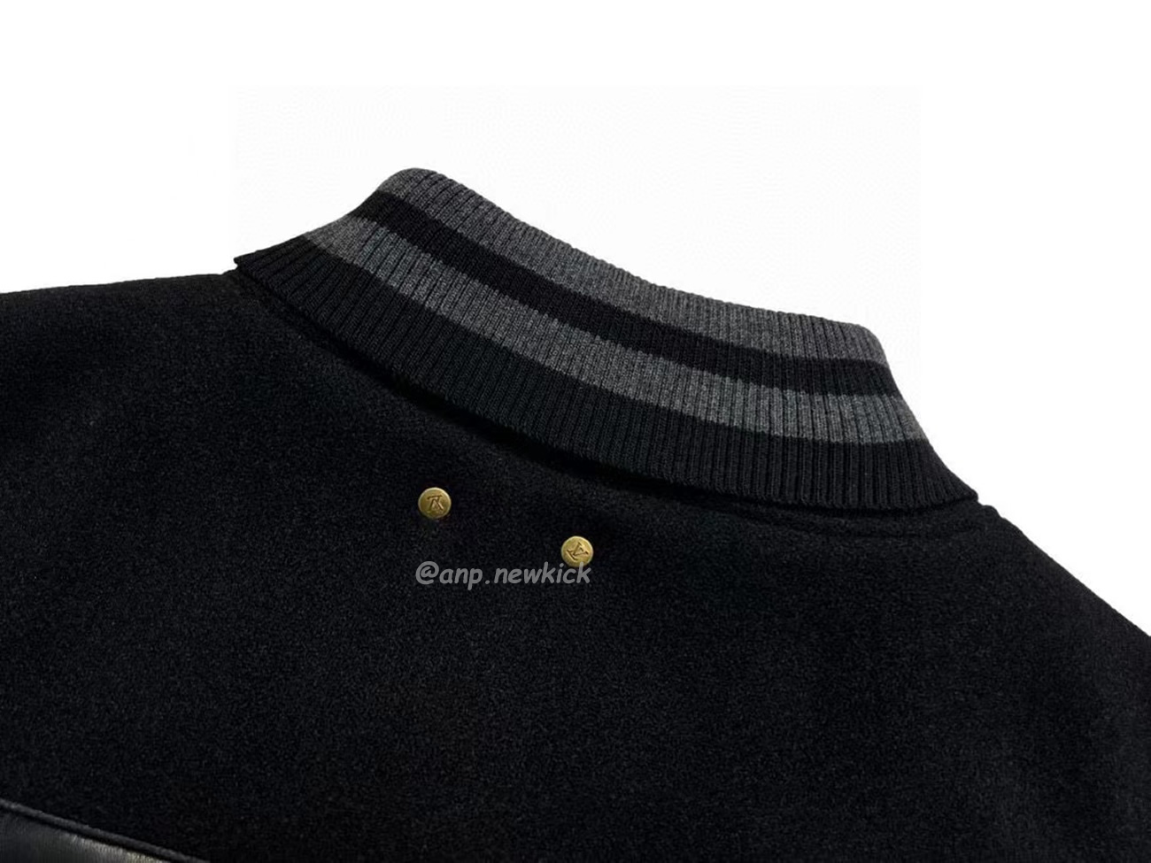 Louis Vuitton Dark Clown Reversible Men Panel Leather Baseball Jersey (3) - www.newkick.org Louis Vuitton Dark Clown Reversible Men Panel Leather Baseball Jersey (3) - www.newkick.org