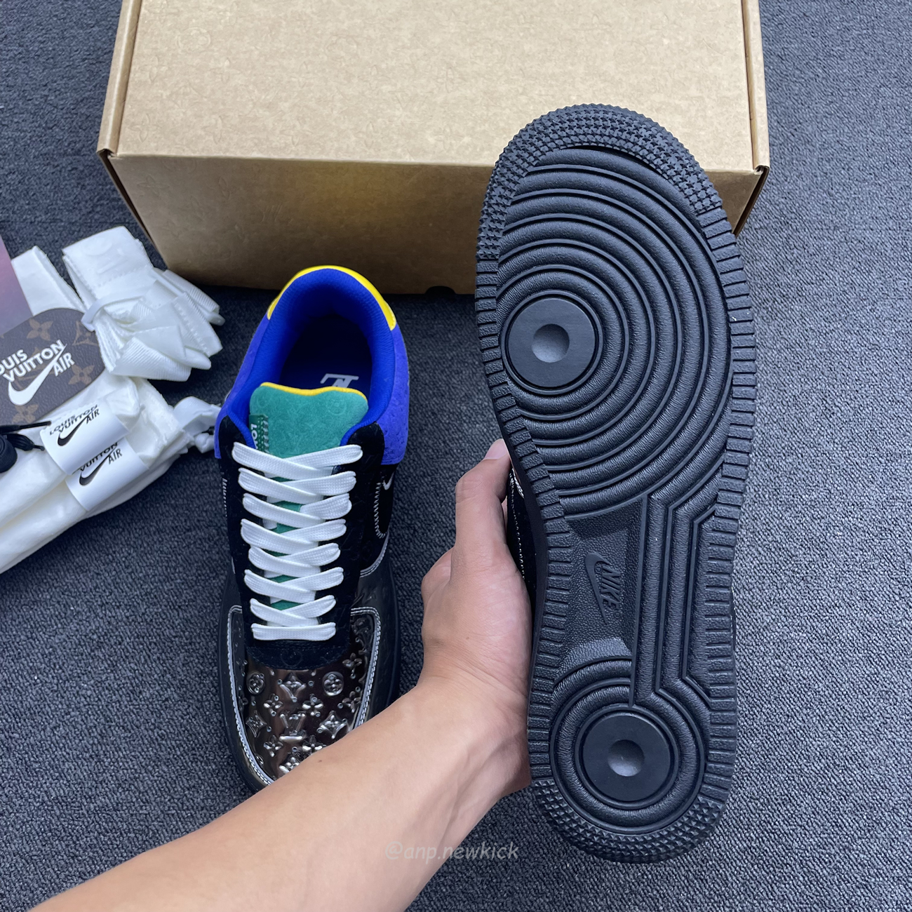 Louis Vuitton Nike Air Force 1 Low By Virgil Abloh Black Metallic Silver (8) - www.newkick.org Louis Vuitton Nike Air Force 1 Low By Virgil Abloh Black Metallic Silver (8) - www.newkick.org