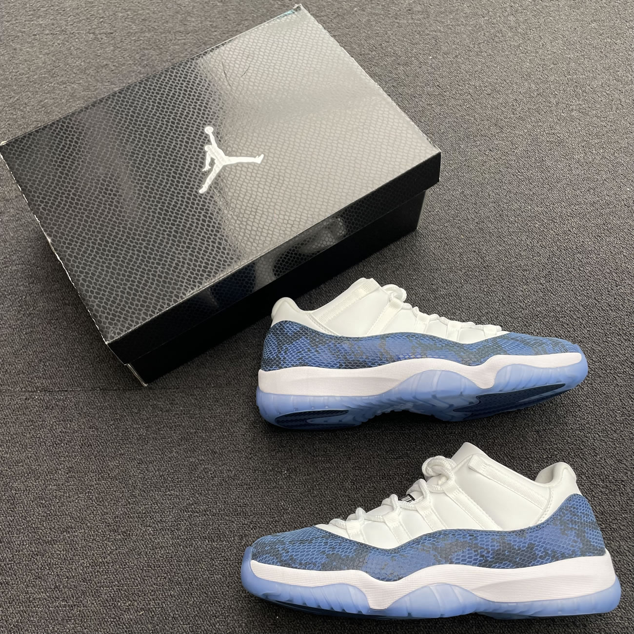 Air Jordan 11 Retro Low Snake Navy Cd6846 102 (10) - www.newkick.org