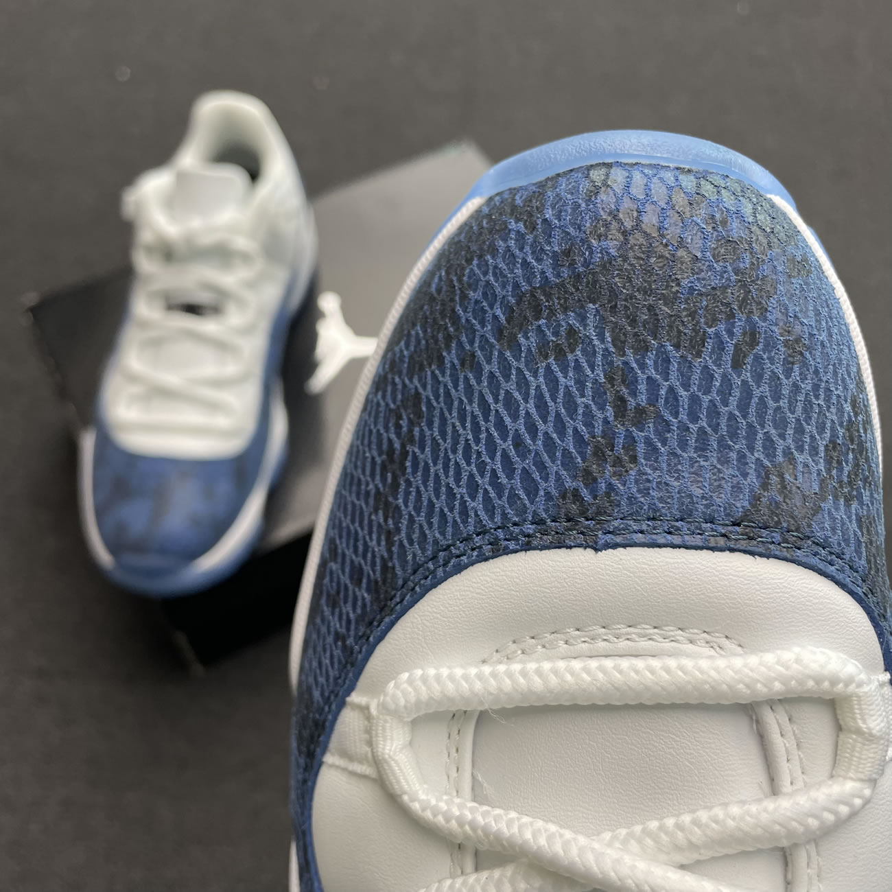 Air Jordan 11 Retro Low Snake Navy Cd6846 102 (11) - www.newkick.org
