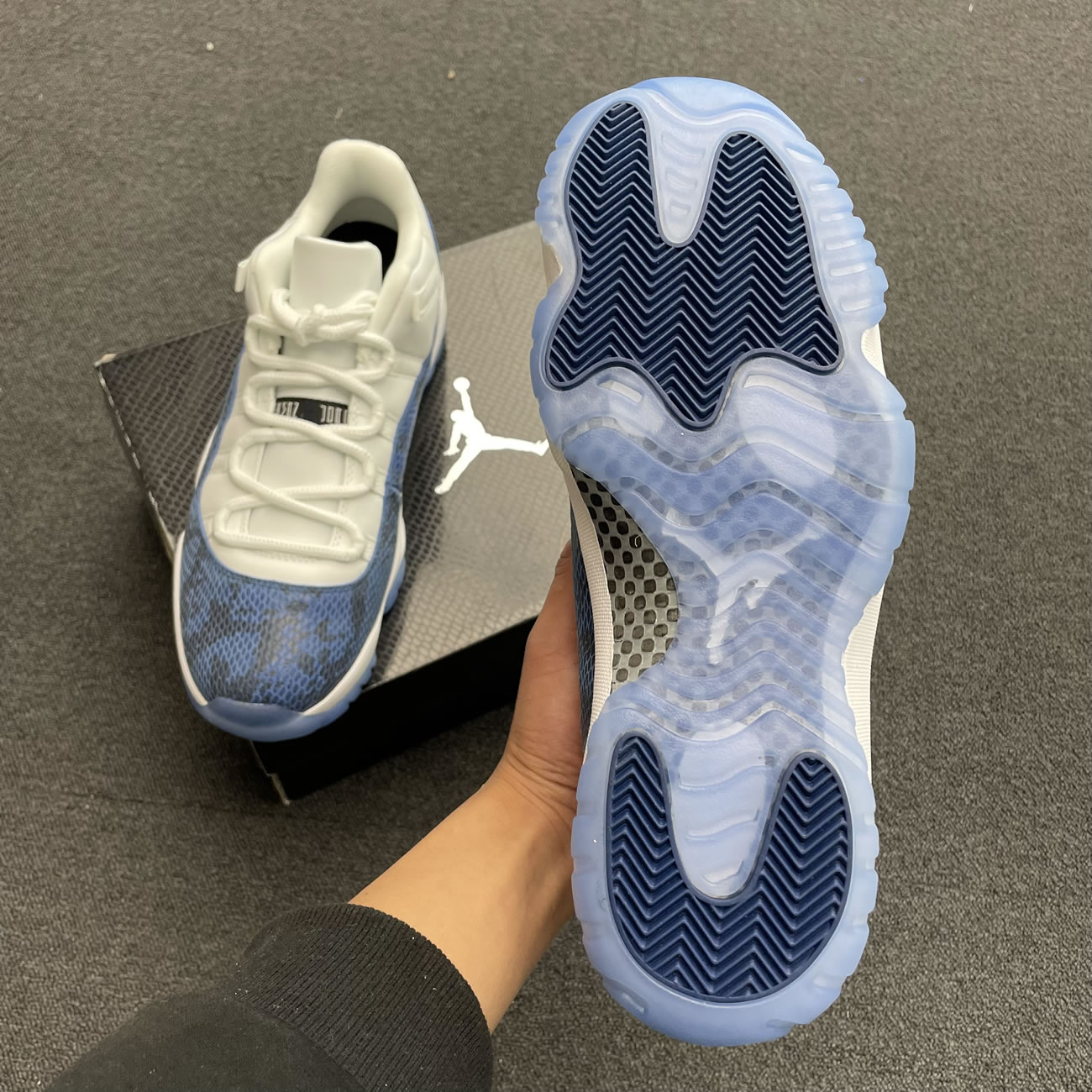 Air Jordan 11 Retro Low Snake Navy Cd6846 102 (9) - www.newkick.org