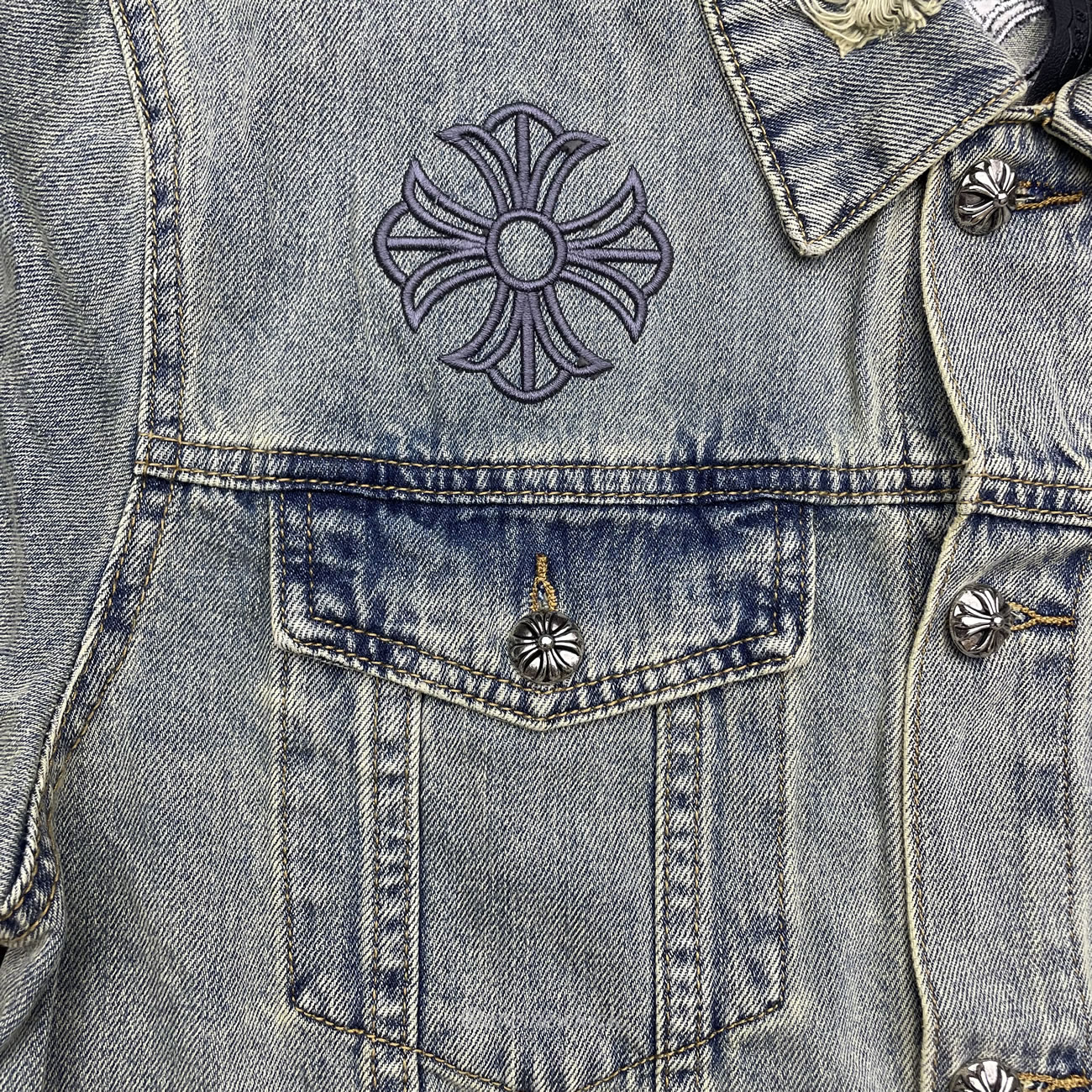 Chrome Hearts Patch Cross Denim (2) - www.newkick.org Chrome Hearts Patch Cross Denim (2) - www.newkick.org