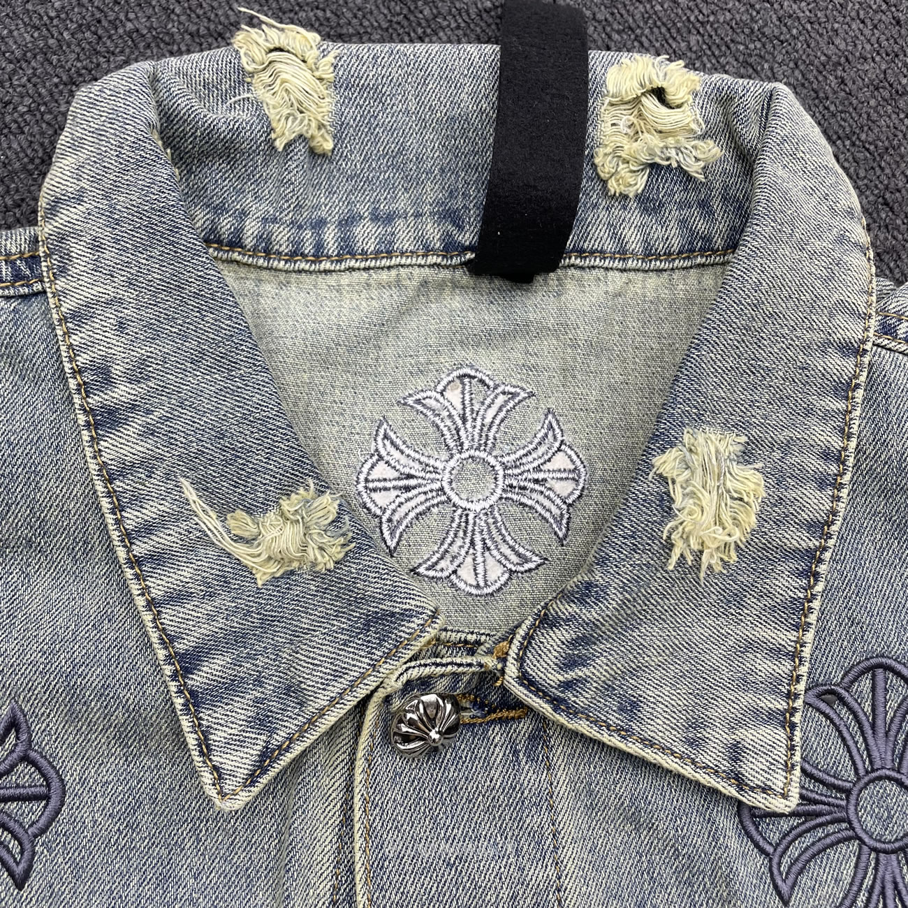 Chrome Hearts Patch Cross Denim (6) - www.newkick.org Chrome Hearts Patch Cross Denim (6) - www.newkick.org