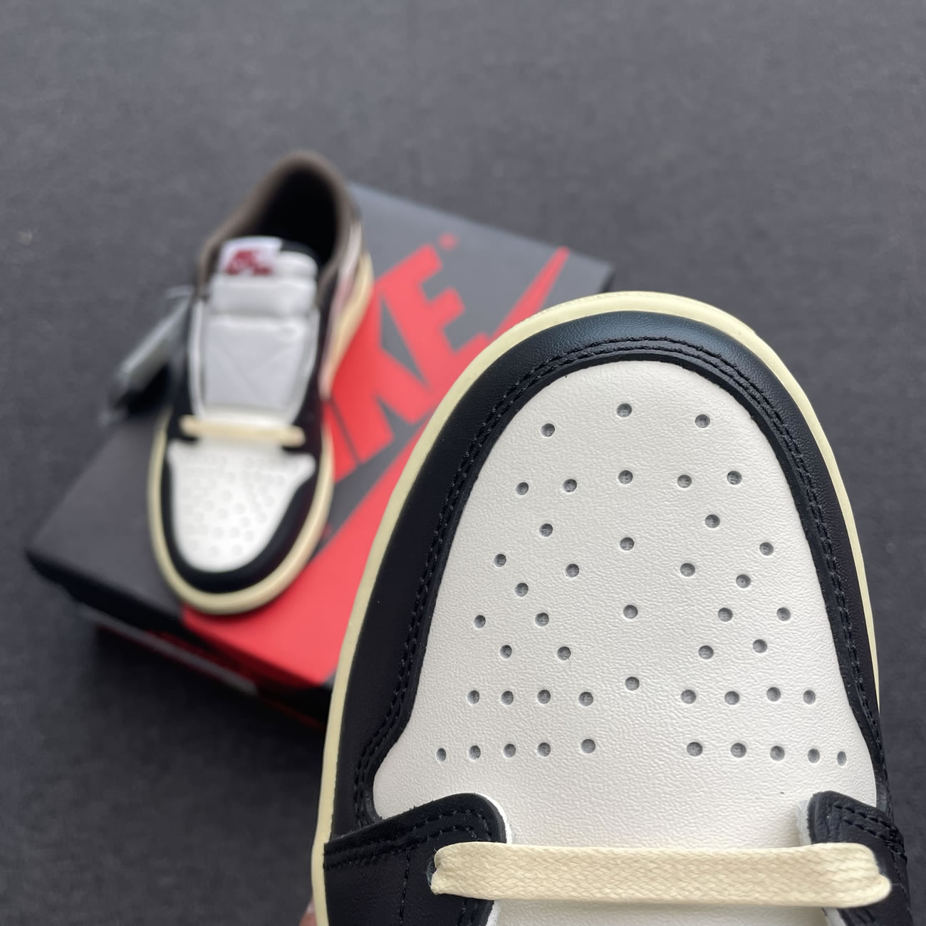 Air Jordan 1 Low Cq4277 105 (6) - www.newkick.vip Air Jordan 1 Low Cq4277 105 (6) - www.newkick.vip