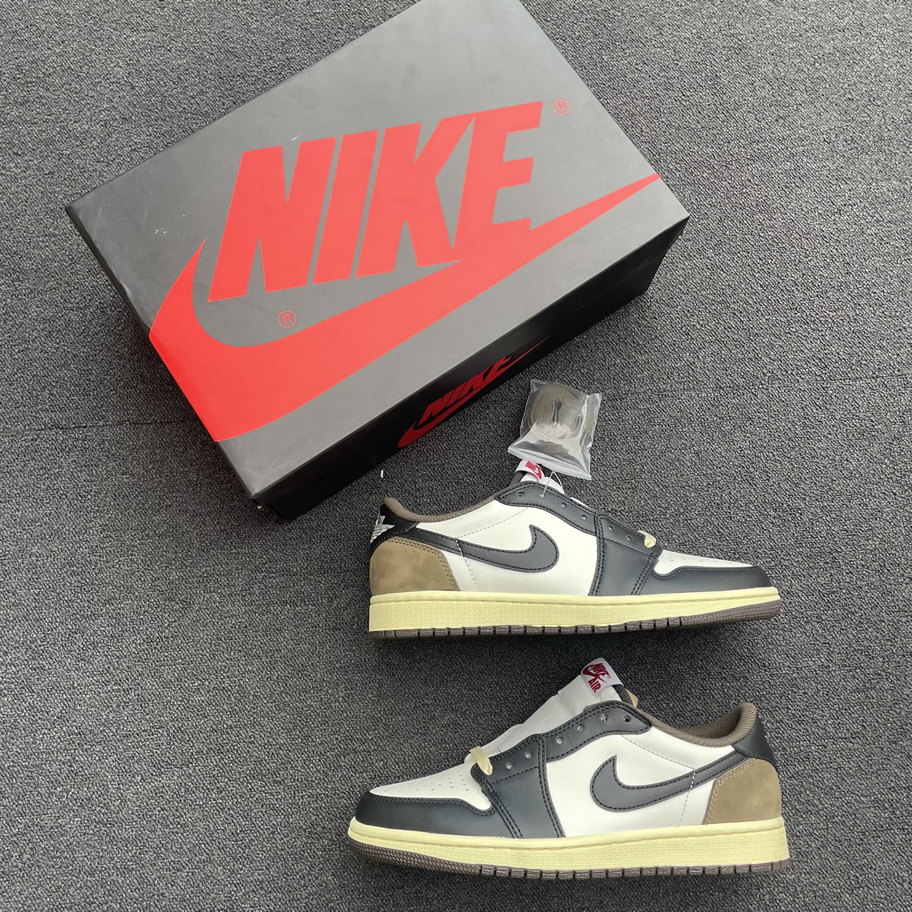Air Jordan 1 Low Cq4277 105 (7) - www.newkick.vip Air Jordan 1 Low Cq4277 105 (7) - www.newkick.vip