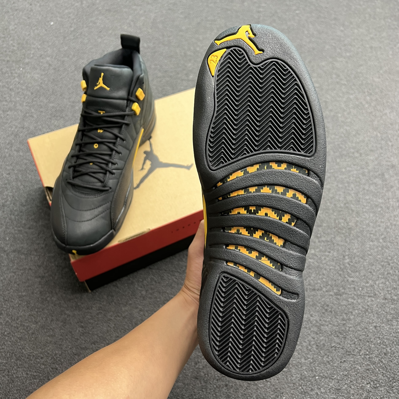 Jordan 12 Retro Black Taxi Ct8013 071 (13) - www.newkick.org Jordan 12 Retro Black Taxi Ct8013 071 (13) - www.newkick.org