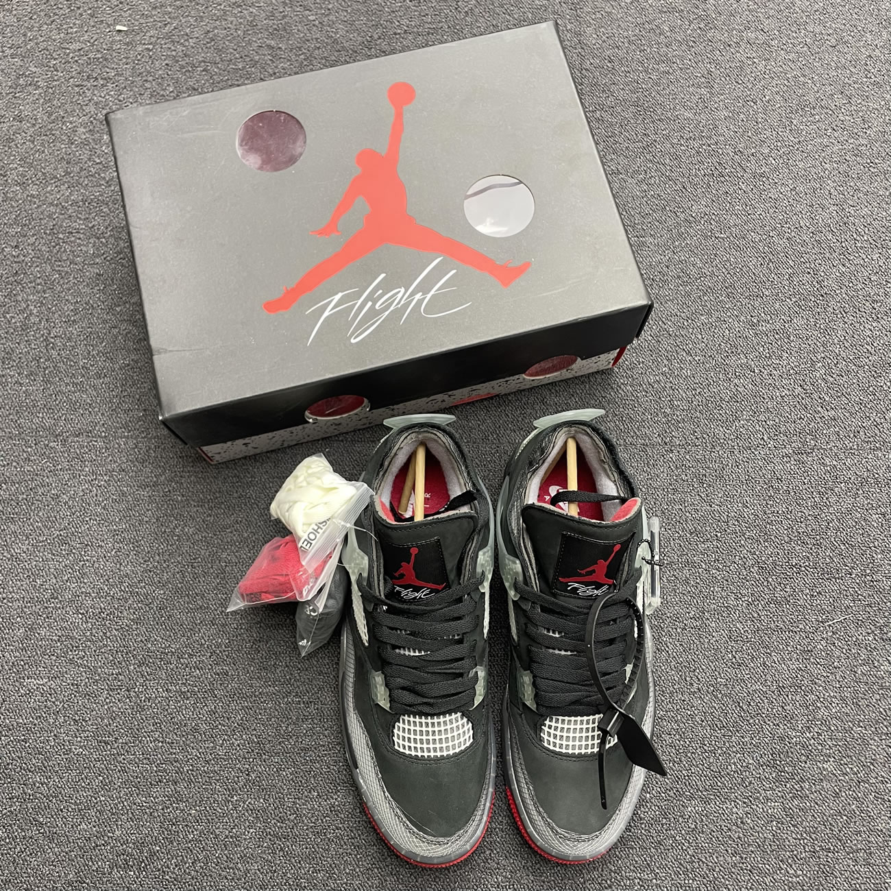 Off White X Air Jordan 4 Bred Black Red Release Date Cv9388 001 (9) - www.newkick.org Off White X Air Jordan 4 Bred Black Red Release Date Cv9388 001 (9) - www.newkick.org