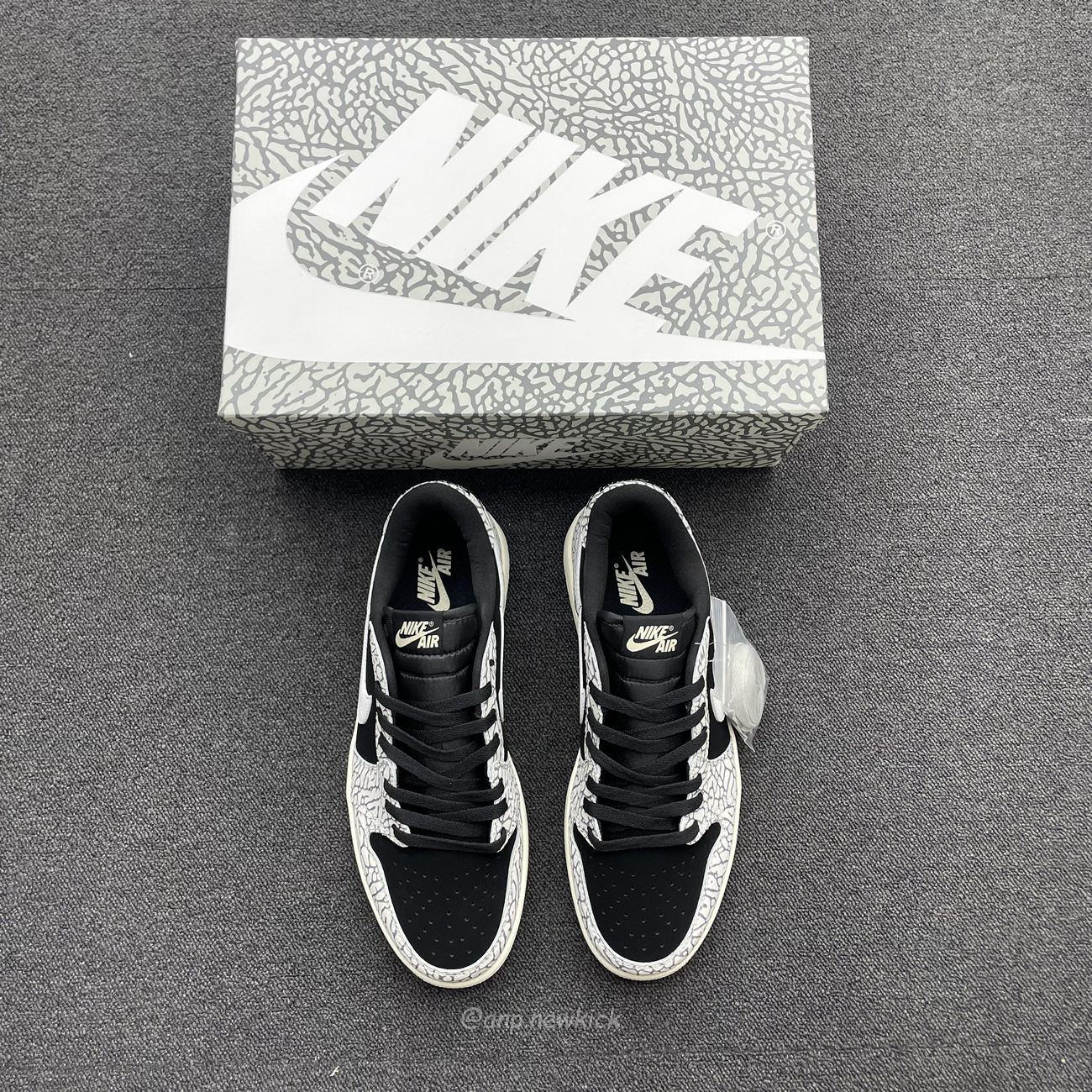 Air Jordan 1 Retro Low Og Black Cement Cz0790 001 (13) - www.newkick.org