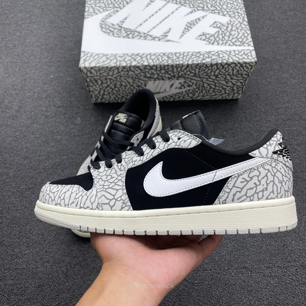 Air Jordan 1 Retro Low Og Black Cement Cz0790 001 (15) - www.newkick.org