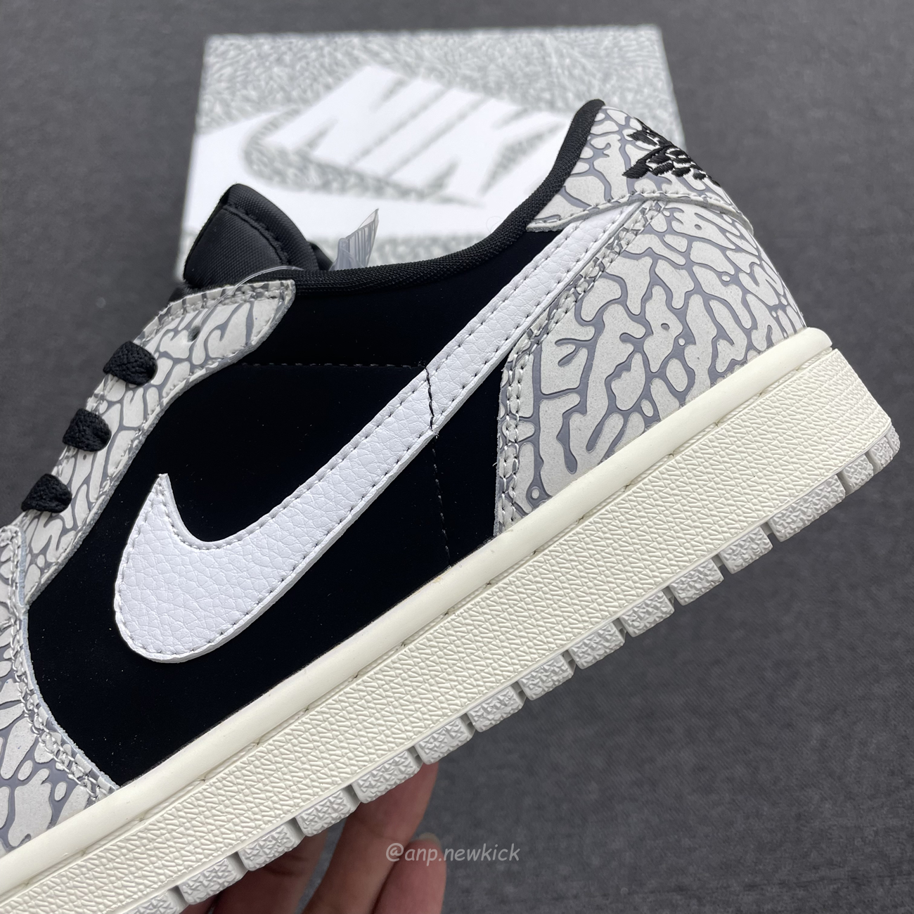 Air Jordan 1 Retro Low Og Black Cement Cz0790 001 (17) - www.newkick.org
