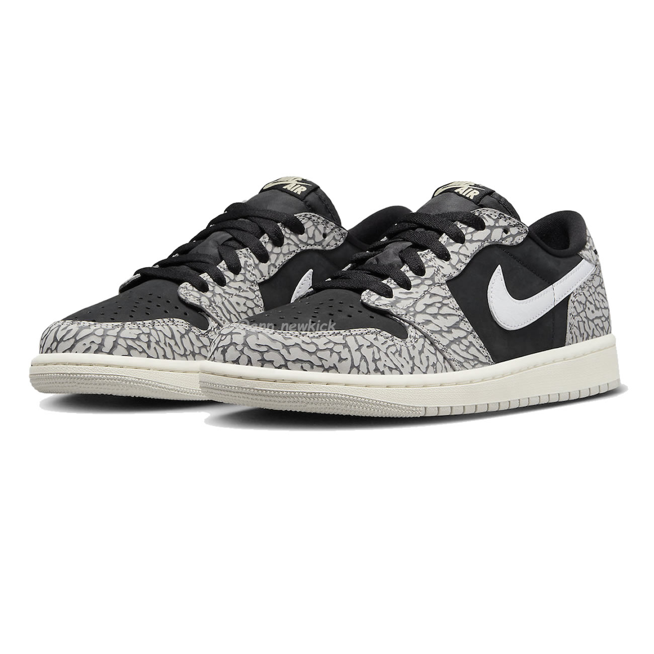 Air Jordan 1 Retro Low Og Black Cement Cz0790 001 (2) - www.newkick.org