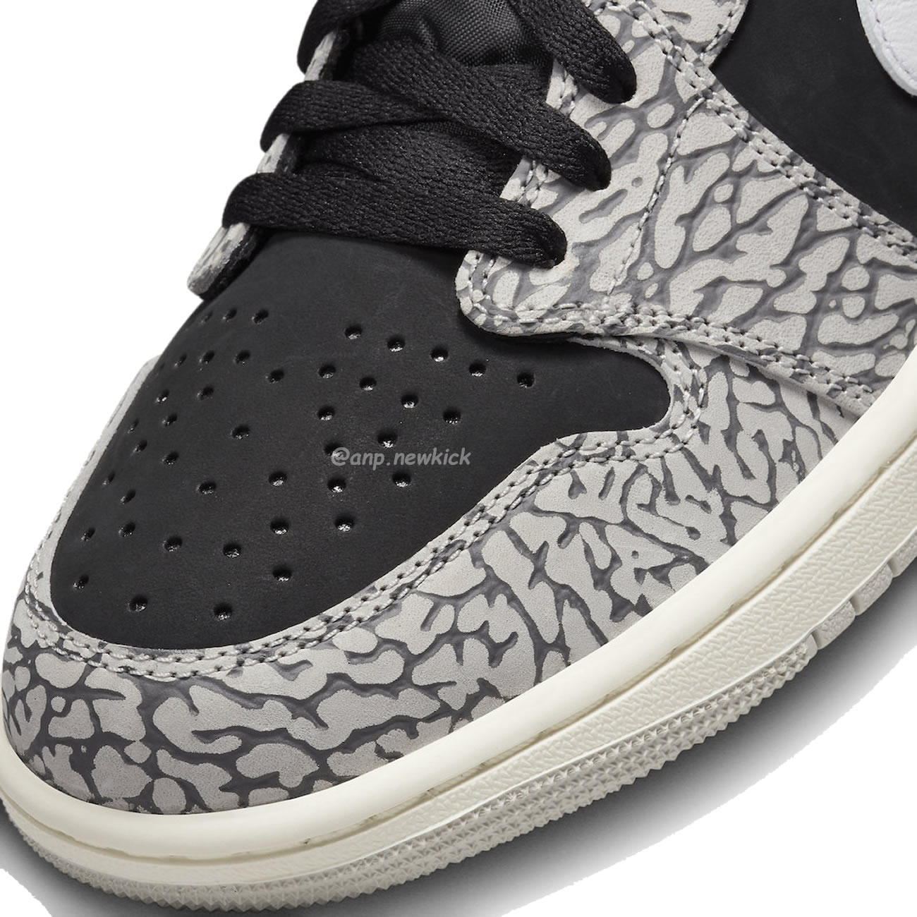 Air Jordan 1 Retro Low Og Black Cement Cz0790 001 (6) - www.newkick.org