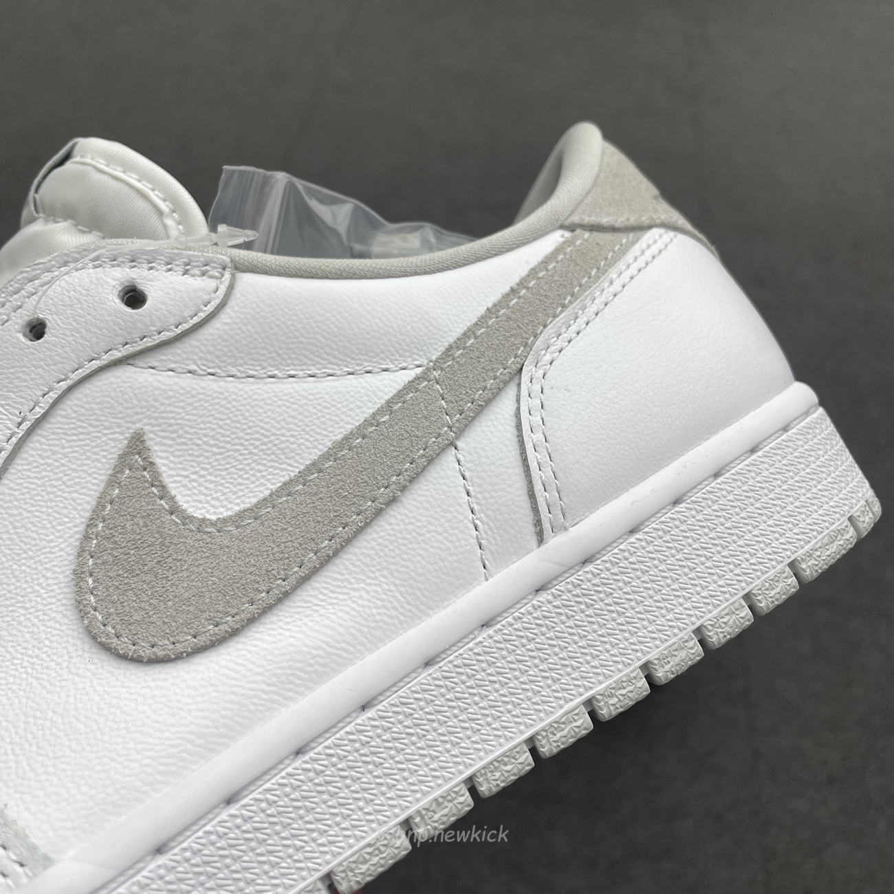 Air Jordan 1 Low Og Neutral Grey Cz0790 100 (3) - www.newkick.org