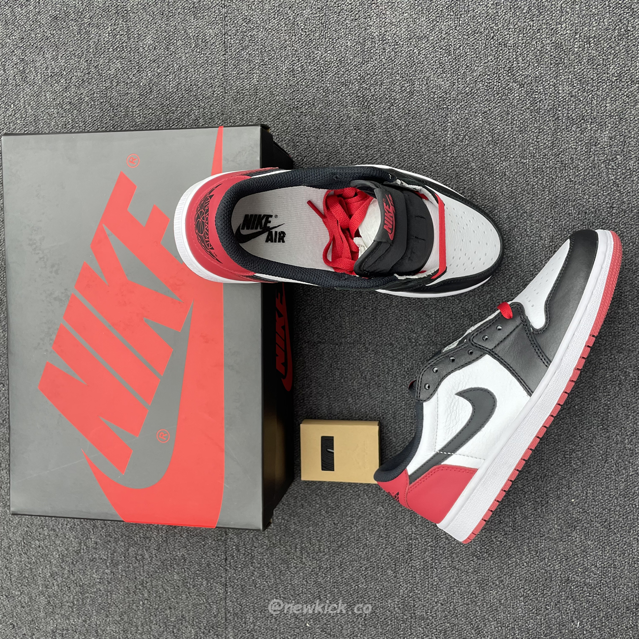 Air Jordan 1 Retro Low Og Black Toe Cz0790 106 (22) - www.newkick.org