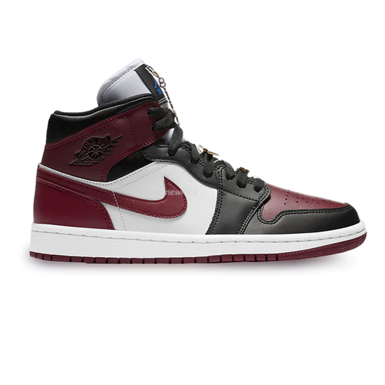 Air Jordan 1 Mid Se Black Dark Beetroot Womens Cz4385 016 (11) - www.newkick.org Air Jordan 1 Mid Se Black Dark Beetroot Womens Cz4385 016 (11) - www.newkick.org