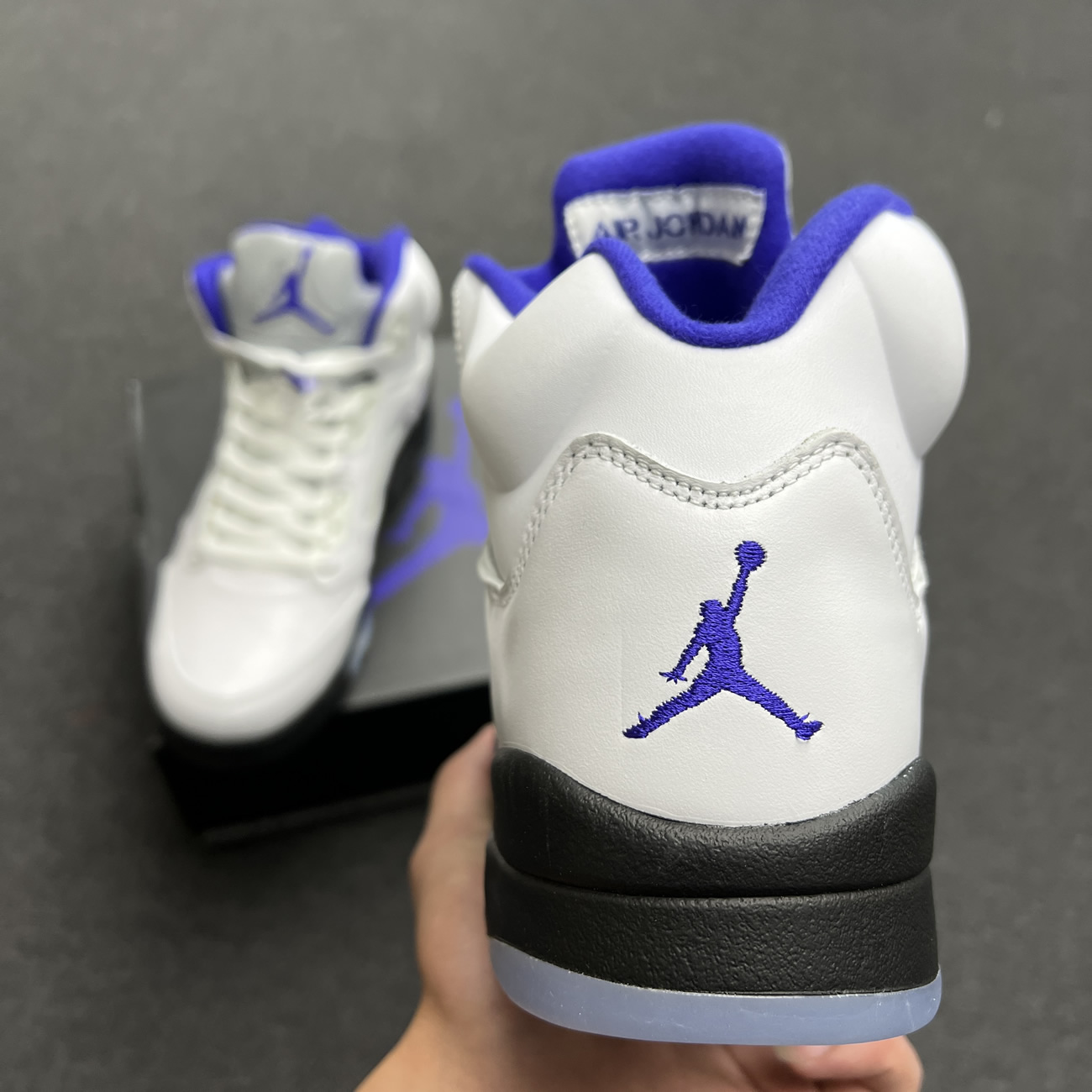 Air Jordan 5 Retro Dark Concord Dd0587 141 (9) - www.newkick.vip Air Jordan 5 Retro Dark Concord Dd0587 141 (9) - www.newkick.vip