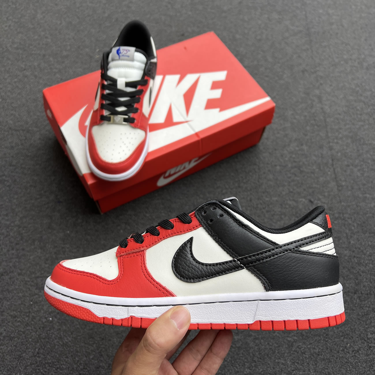 Nike Dunk Low Emb Nba 75th Anniversary Chicago Dd3363 100 (6) - www.newkick.org Nike Dunk Low Emb Nba 75th Anniversary Chicago Dd3363 100 (6) - www.newkick.org