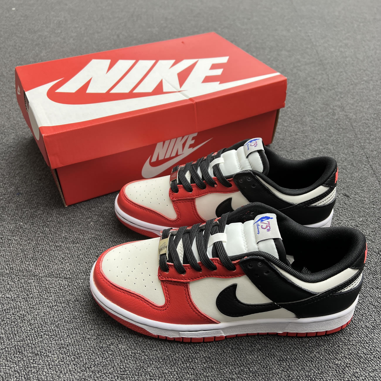 Nike Dunk Low Emb Nba 75th Anniversary Chicago Dd3363 100 (8) - www.newkick.org Nike Dunk Low Emb Nba 75th Anniversary Chicago Dd3363 100 (8) - www.newkick.org